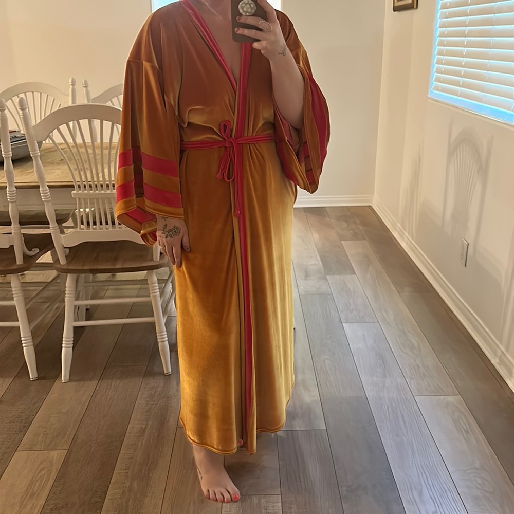 Solstice velvet long robe
